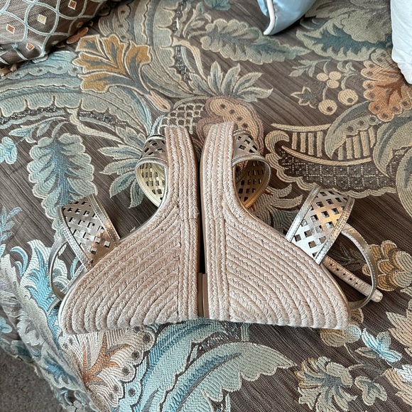 Wedge Sandal. They were used once. Amazing condition. - Picture 6 of 8